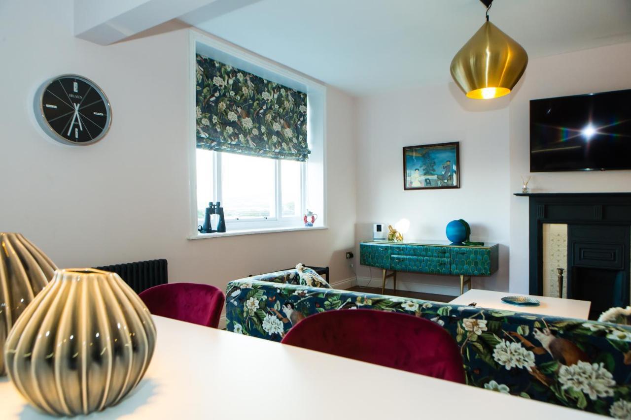 Rounton Villa By Maison Parfaite - Hot Tub - Sea Views - Parking ロビン・フッズ・ベイ エクステリア 写真