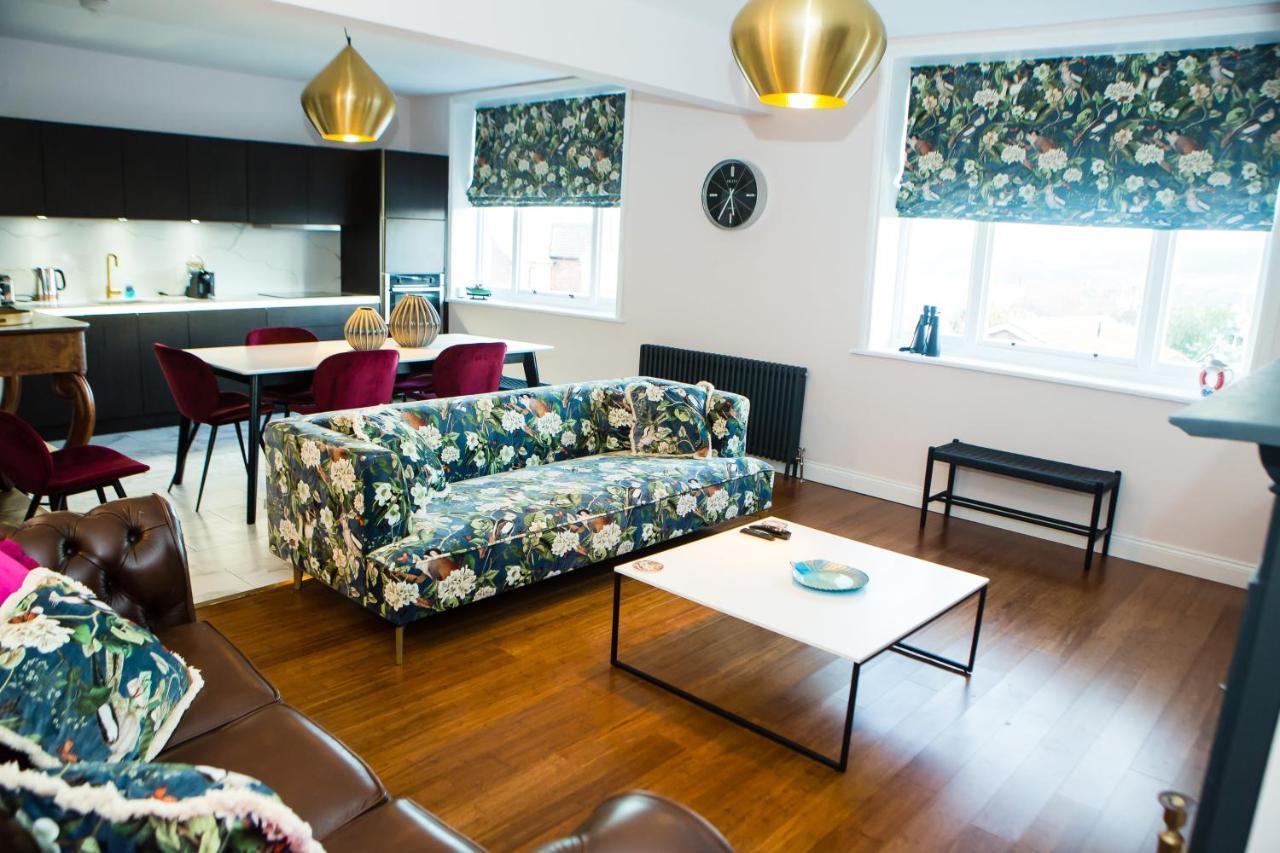 Rounton Villa By Maison Parfaite - Hot Tub - Sea Views - Parking ロビン・フッズ・ベイ エクステリア 写真