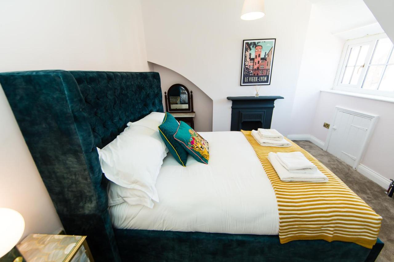 Rounton Villa By Maison Parfaite - Hot Tub - Sea Views - Parking ロビン・フッズ・ベイ エクステリア 写真