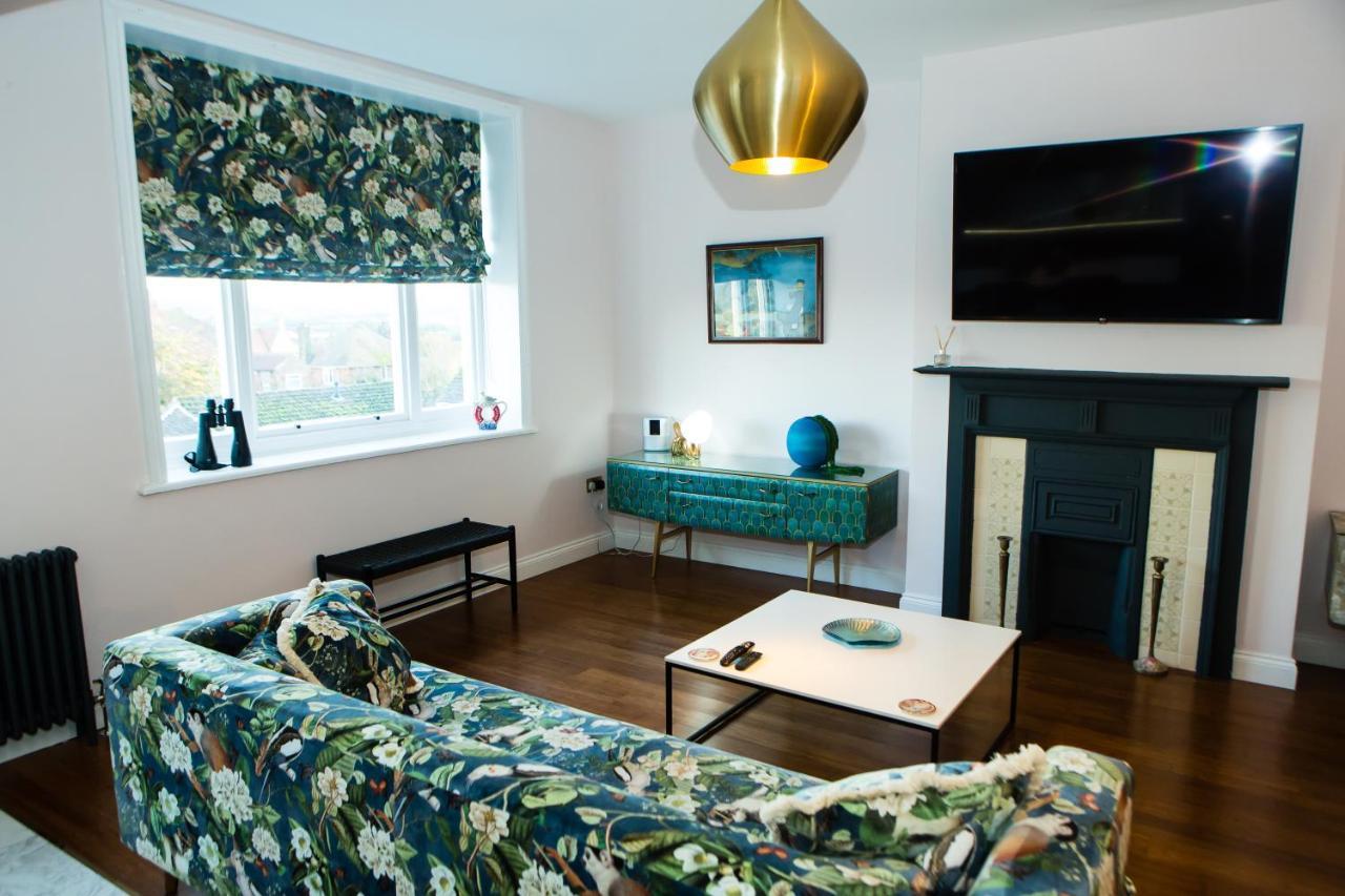 Rounton Villa By Maison Parfaite - Hot Tub - Sea Views - Parking ロビン・フッズ・ベイ エクステリア 写真