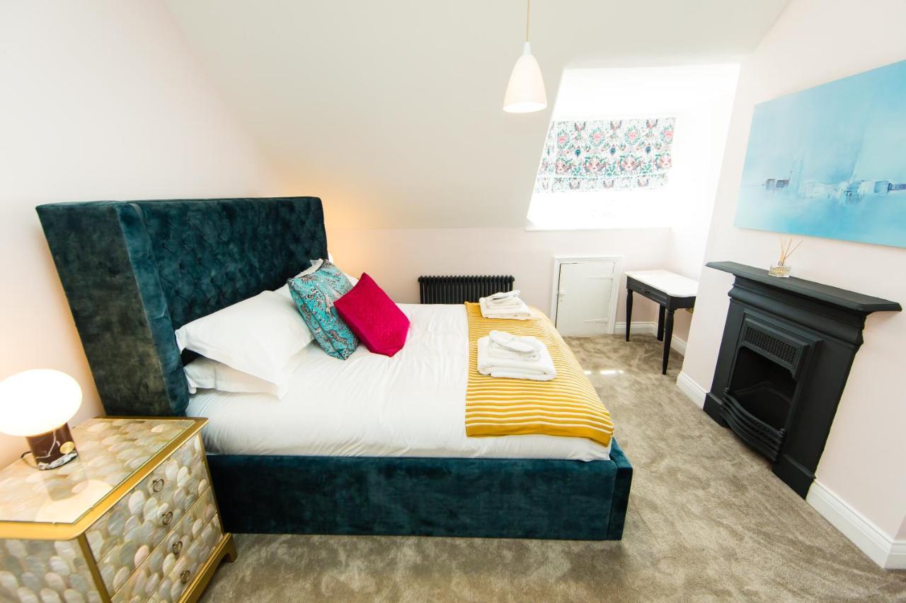 Rounton Villa By Maison Parfaite - Hot Tub - Sea Views - Parking ロビン・フッズ・ベイ エクステリア 写真
