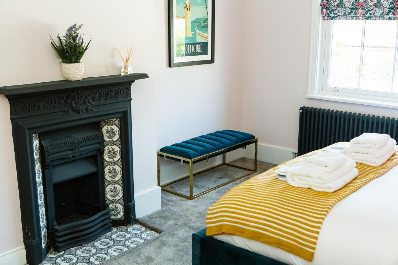 Rounton Villa By Maison Parfaite - Hot Tub - Sea Views - Parking ロビン・フッズ・ベイ エクステリア 写真