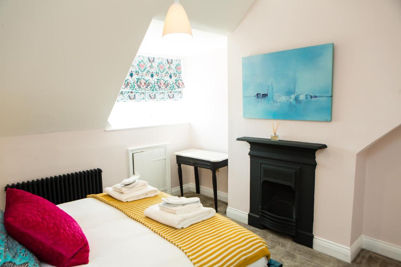 Rounton Villa By Maison Parfaite - Hot Tub - Sea Views - Parking ロビン・フッズ・ベイ エクステリア 写真