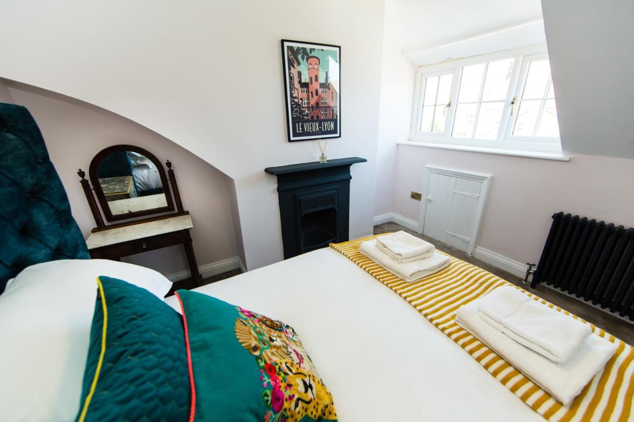 Rounton Villa By Maison Parfaite - Hot Tub - Sea Views - Parking ロビン・フッズ・ベイ エクステリア 写真